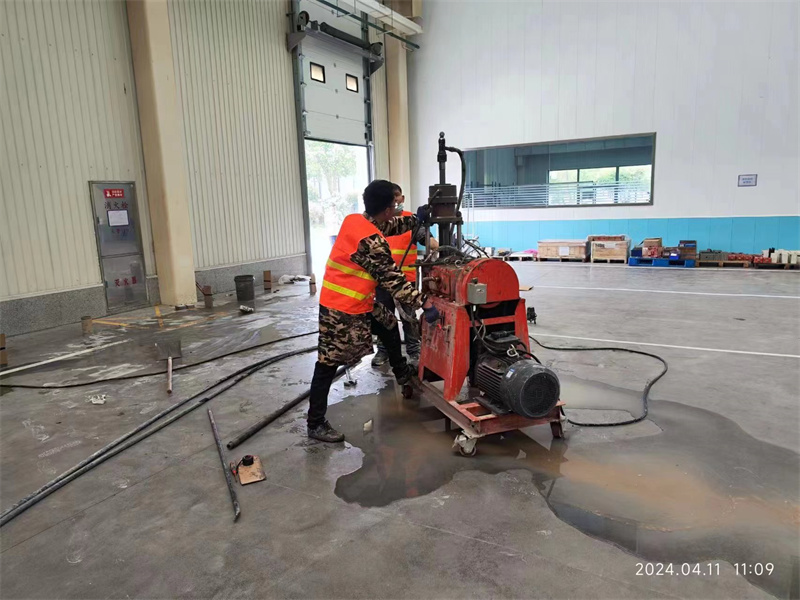 南和厂房地面下沉塌陷注浆加固施工